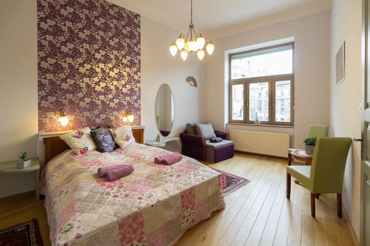 Jewel In Buda Apartment Budapest Esterno foto