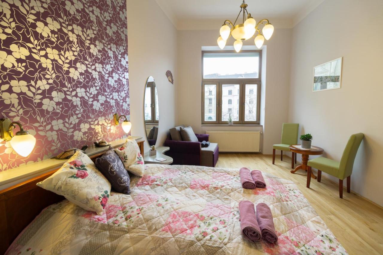 Jewel In Buda Apartment Budapest Esterno foto