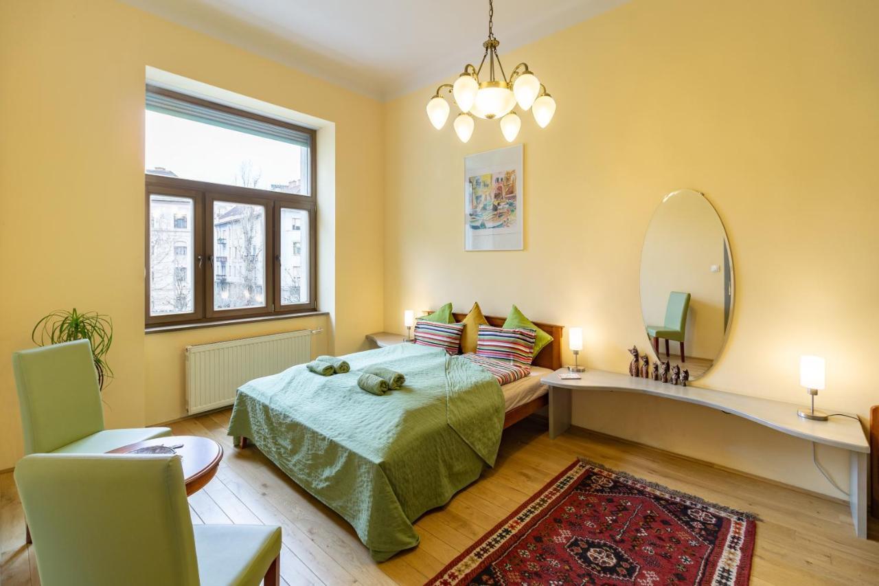 Jewel In Buda Apartment Budapest Esterno foto